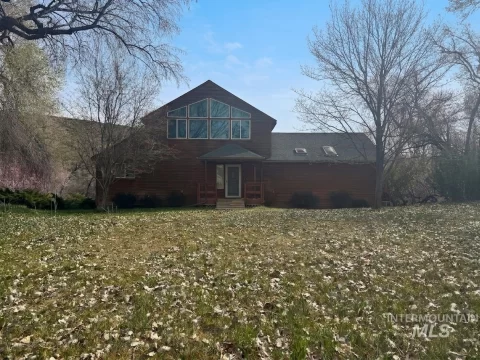 Featured exclusive listing at 4454 North 1325 East, Buhl, Idaho 83316